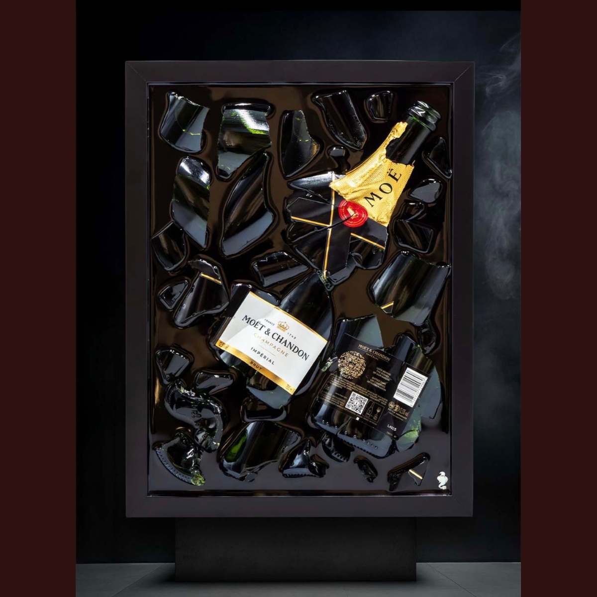 3 Exklusives Wandkunstwerk mit Moët & Chandon Champagnerflaschen – Bild 1